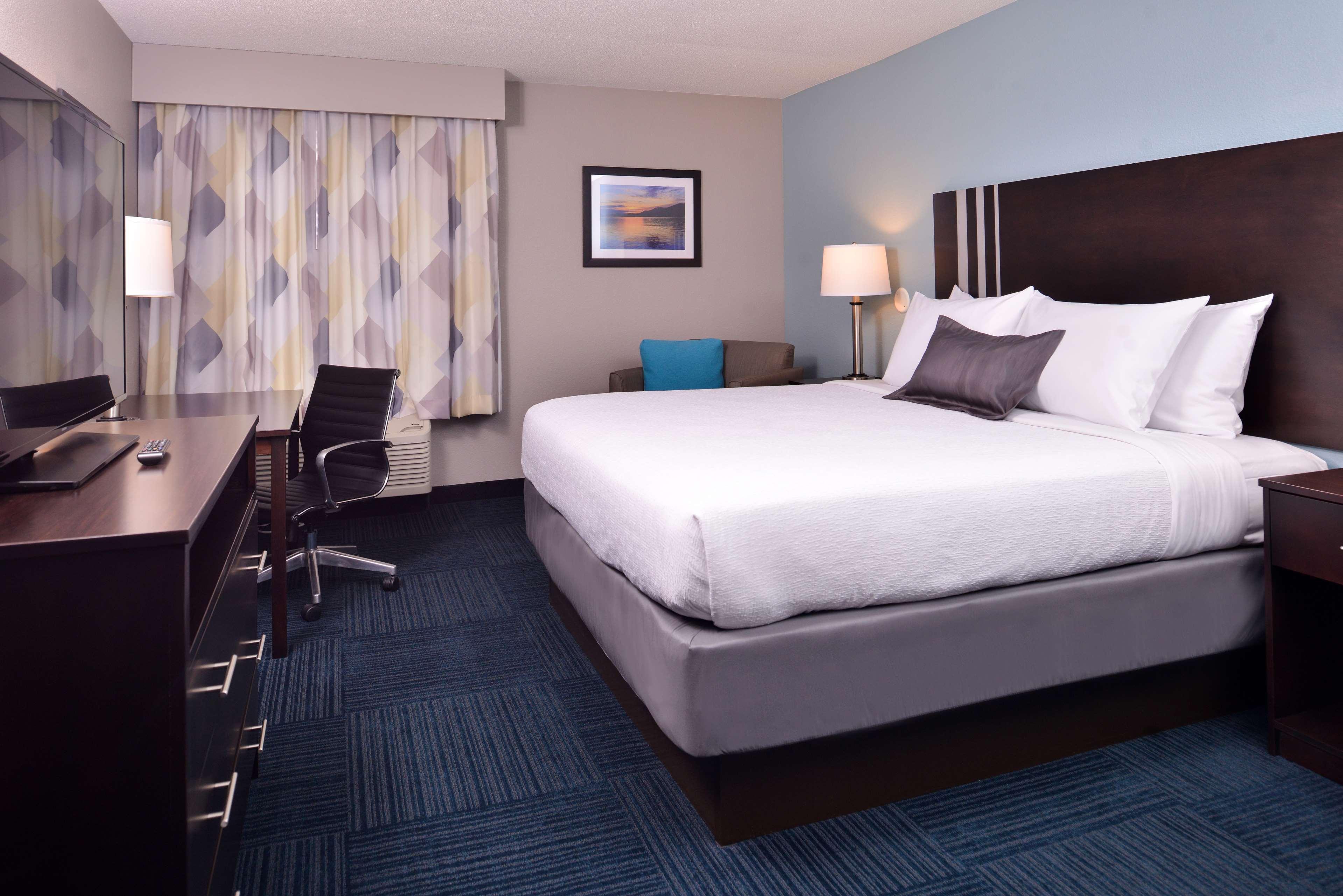 Best Western Hartford Hotel And Suites מראה חיצוני תמונה