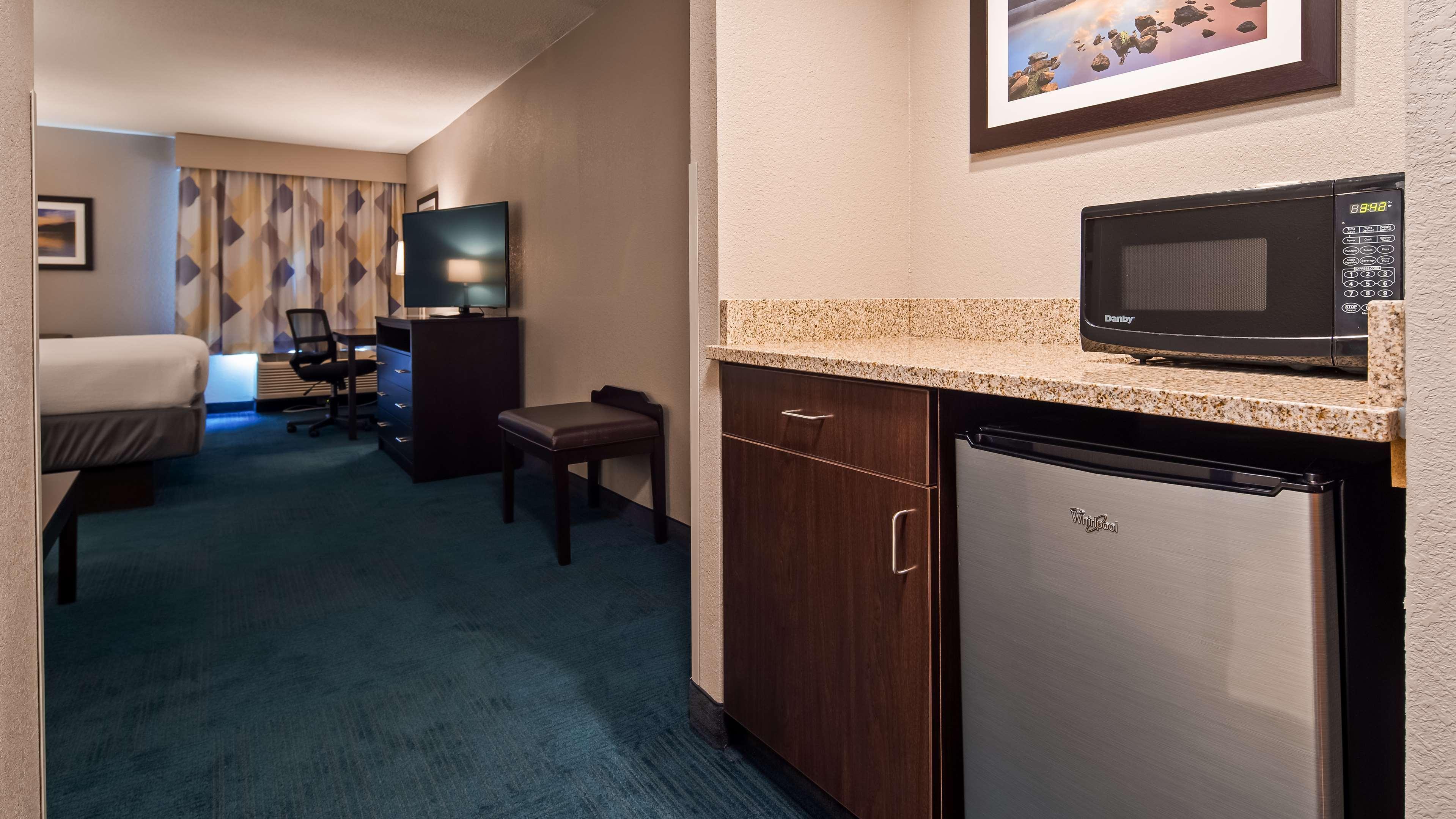 Best Western Hartford Hotel And Suites מראה חיצוני תמונה