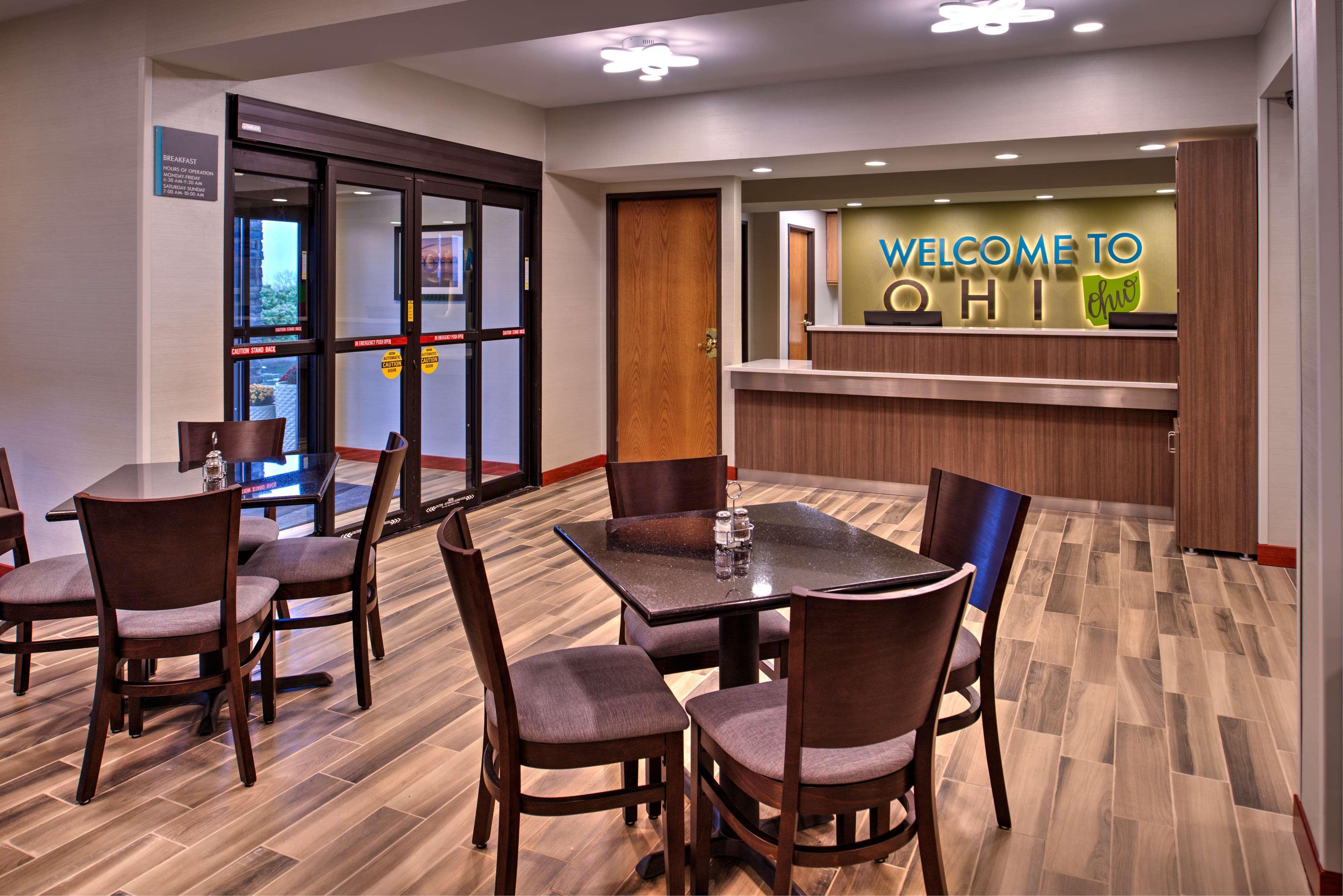 Best Western Hartford Hotel And Suites מראה חיצוני תמונה
