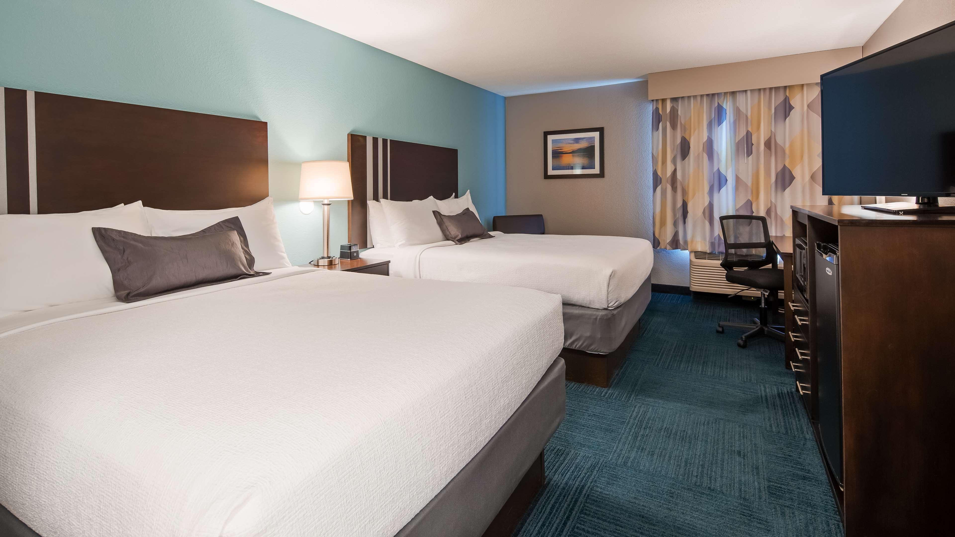 Best Western Hartford Hotel And Suites מראה חיצוני תמונה