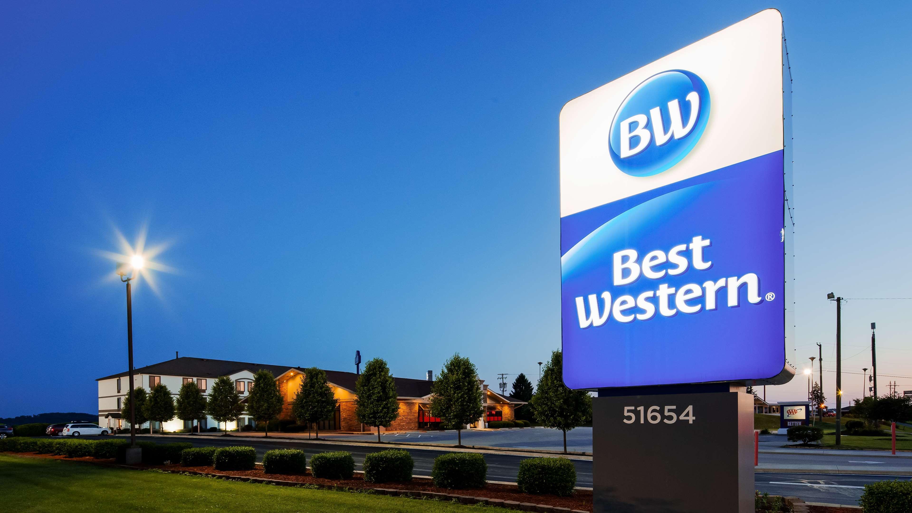 Best Western Hartford Hotel And Suites מראה חיצוני תמונה