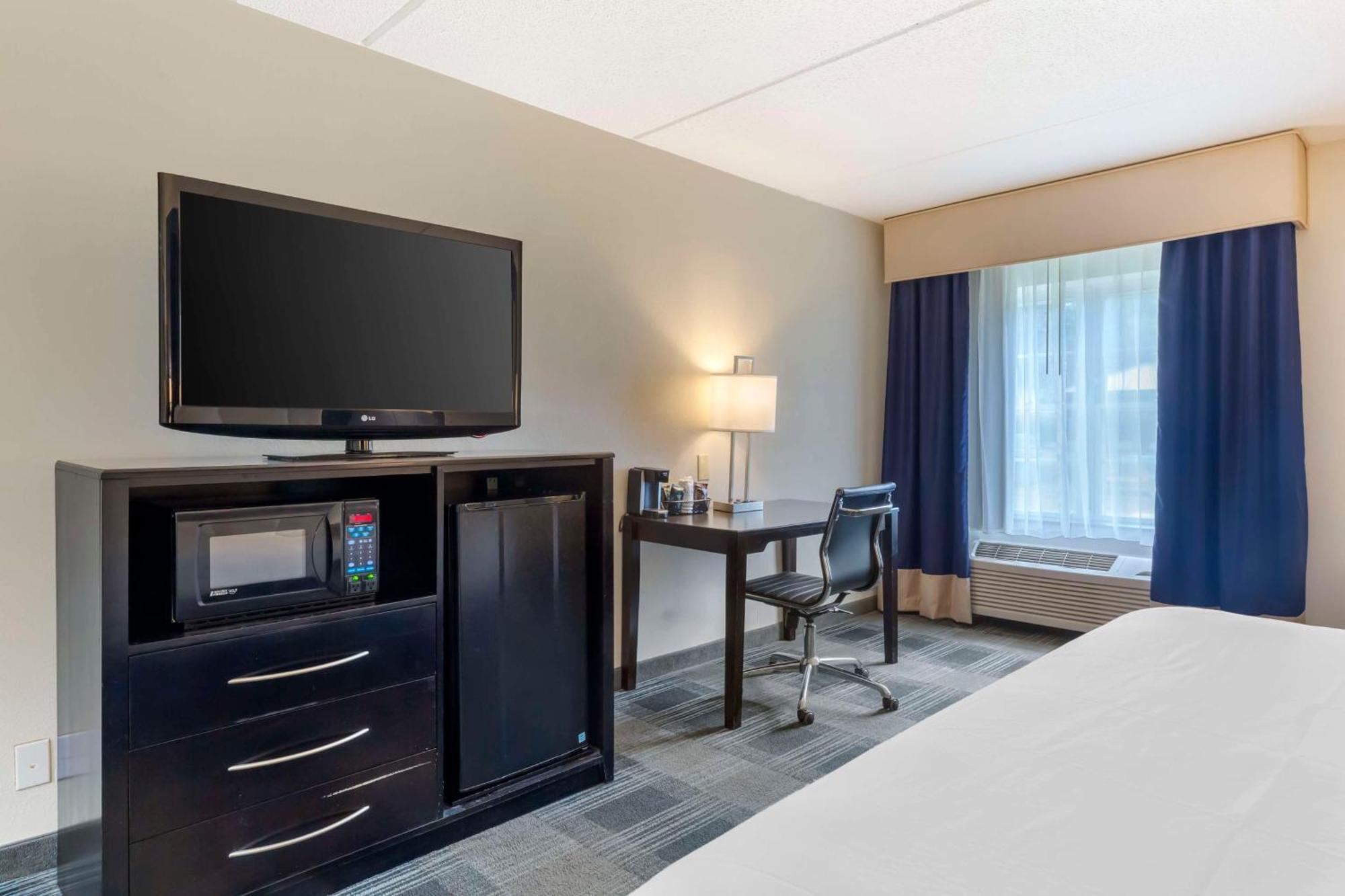 Best Western Hartford Hotel And Suites מראה חיצוני תמונה