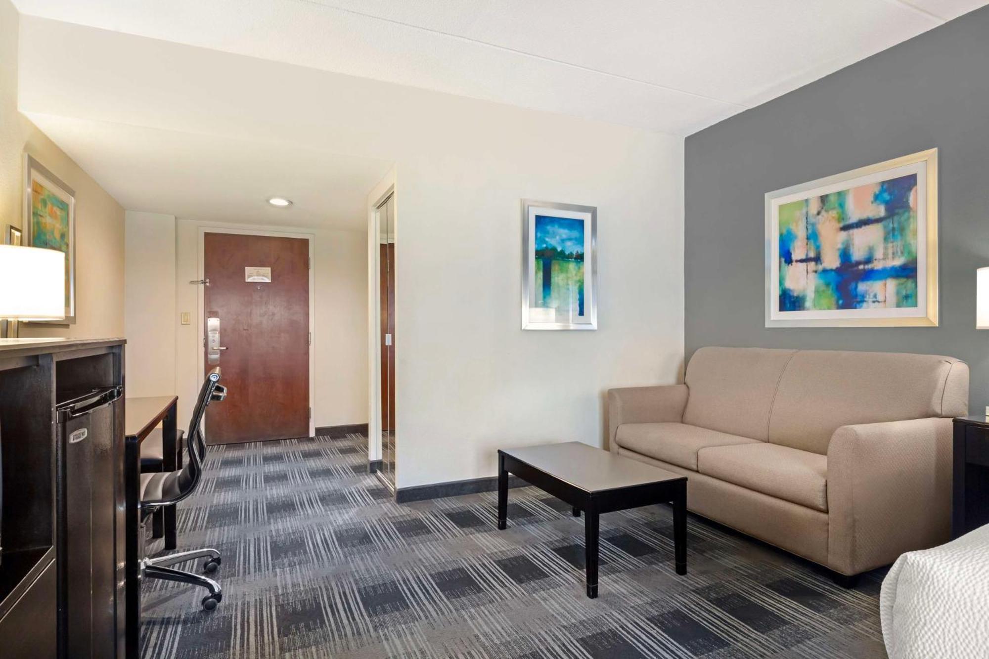 Best Western Hartford Hotel And Suites מראה חיצוני תמונה
