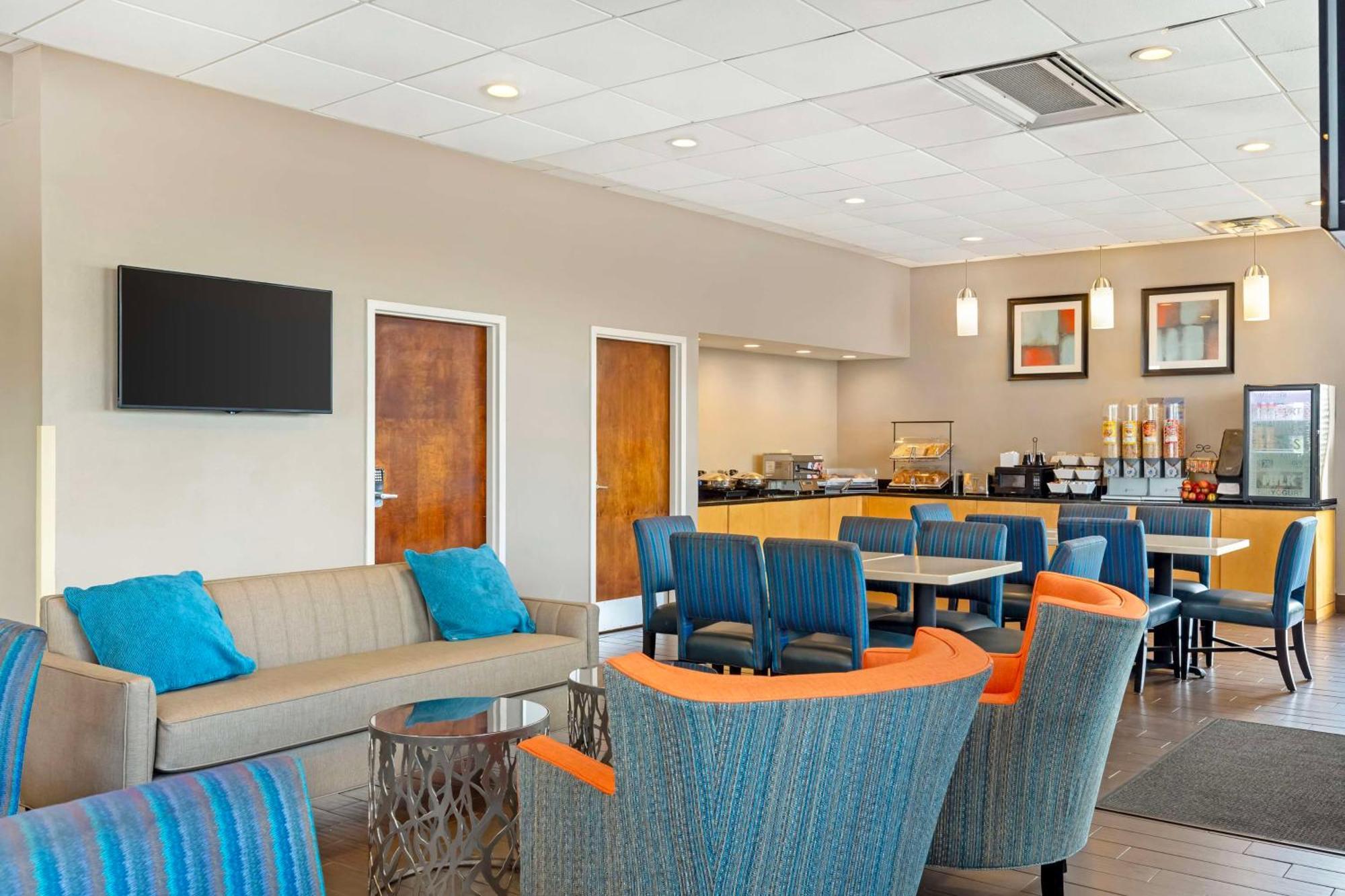Best Western Hartford Hotel And Suites מראה חיצוני תמונה